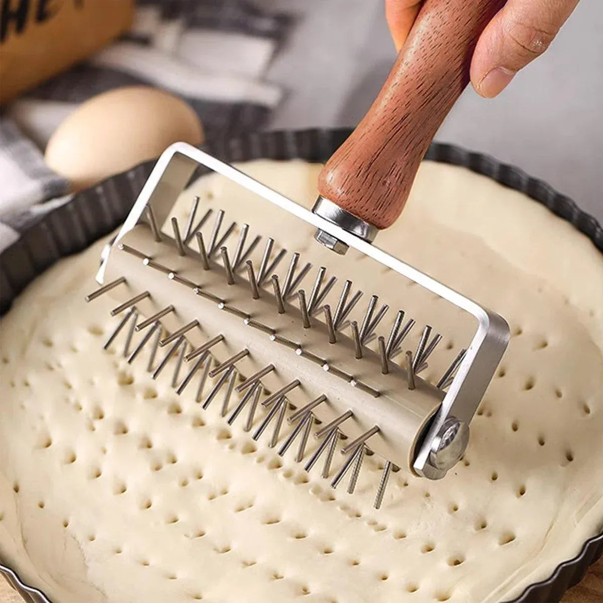 1-Piece Pizza Dough Docker Roller with Handle